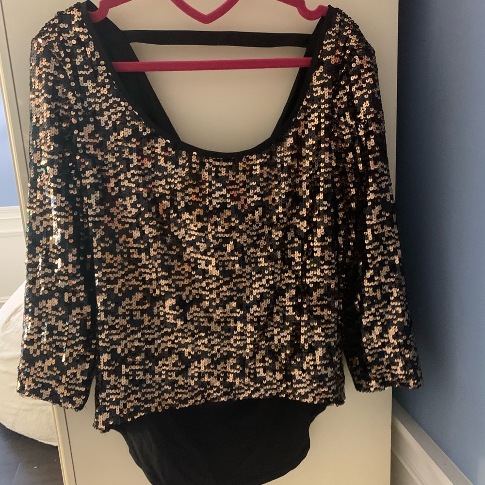 drake back embellished top